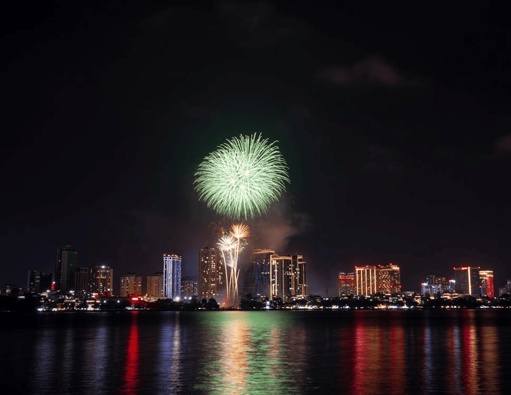 All across Hanoi, the joyful atmosphere of welcoming the New Year is filled with major events and celebrations (Source: Pexels)